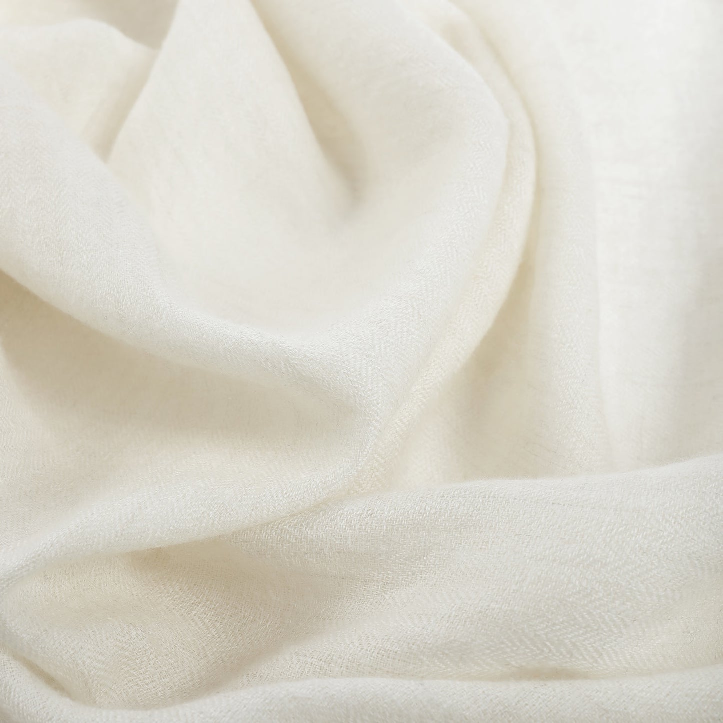 Incredible Colors Ivory SH
