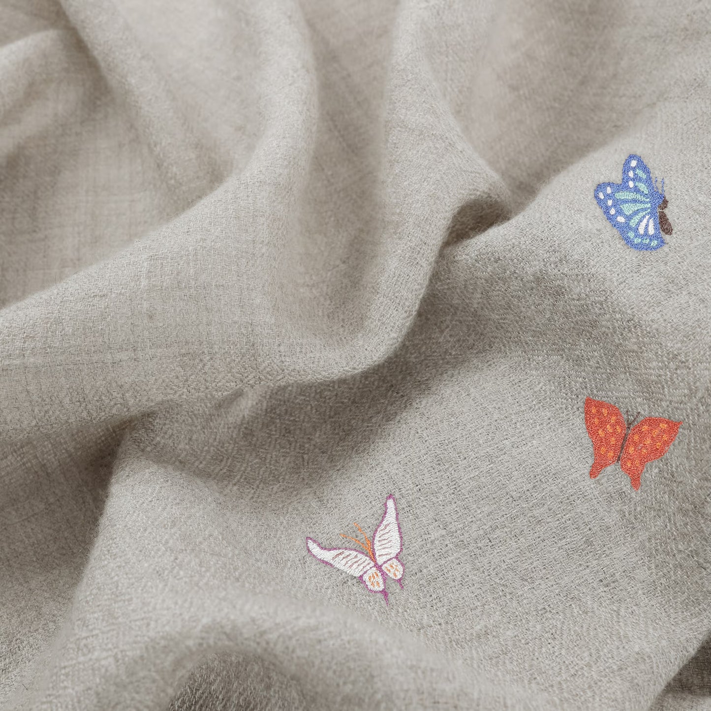 Minimal Butterfly Natural Colorful Butidar ST