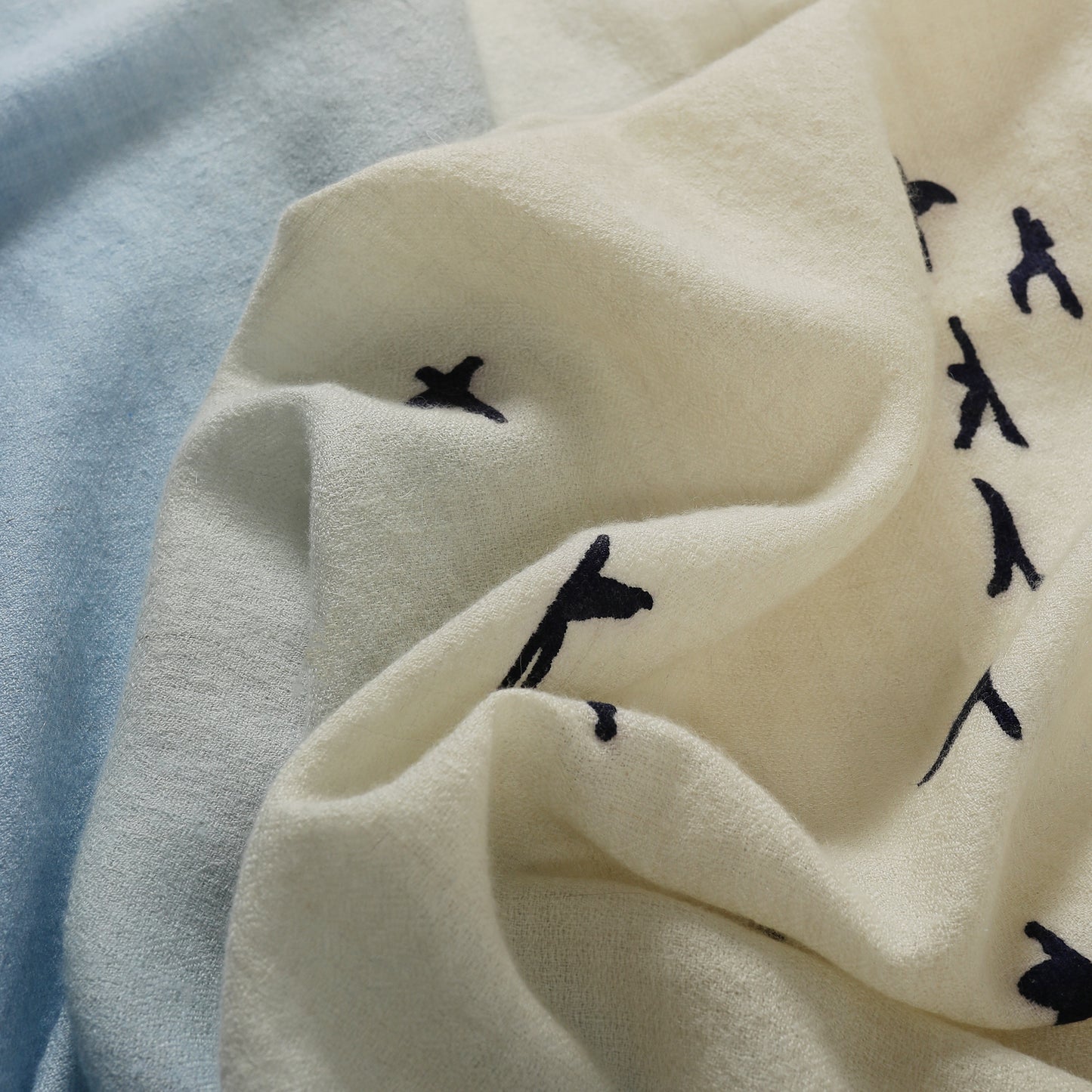 Minimal Birds Bright Sky Dip Dye Stole