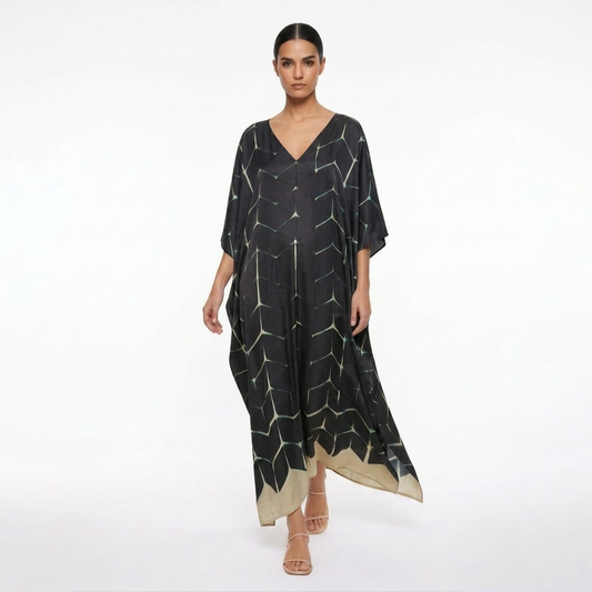 The Imprint of the Folds - Ombré Black Kaftan