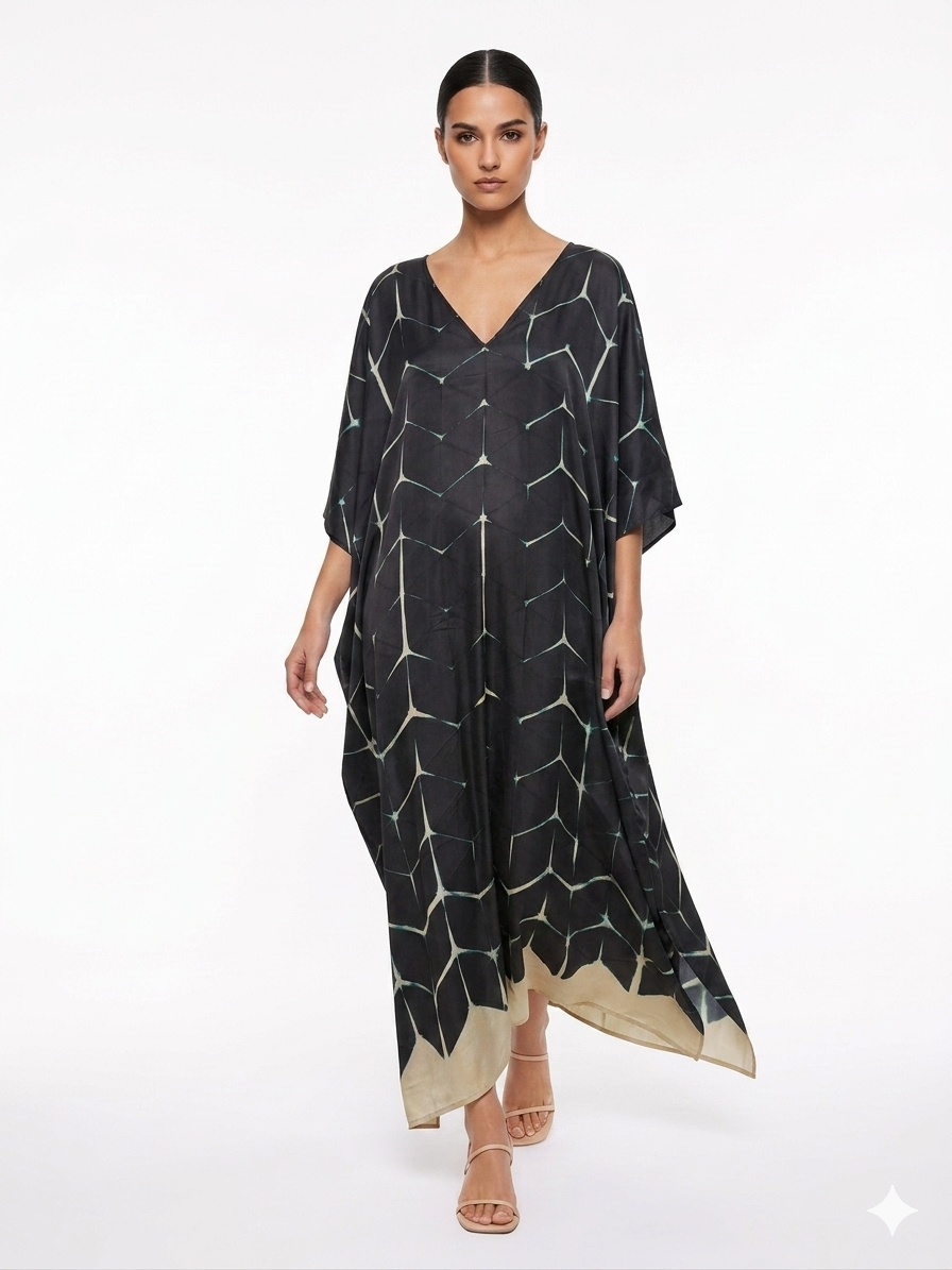The Imprint of the Folds - Ombré Black Kaftan